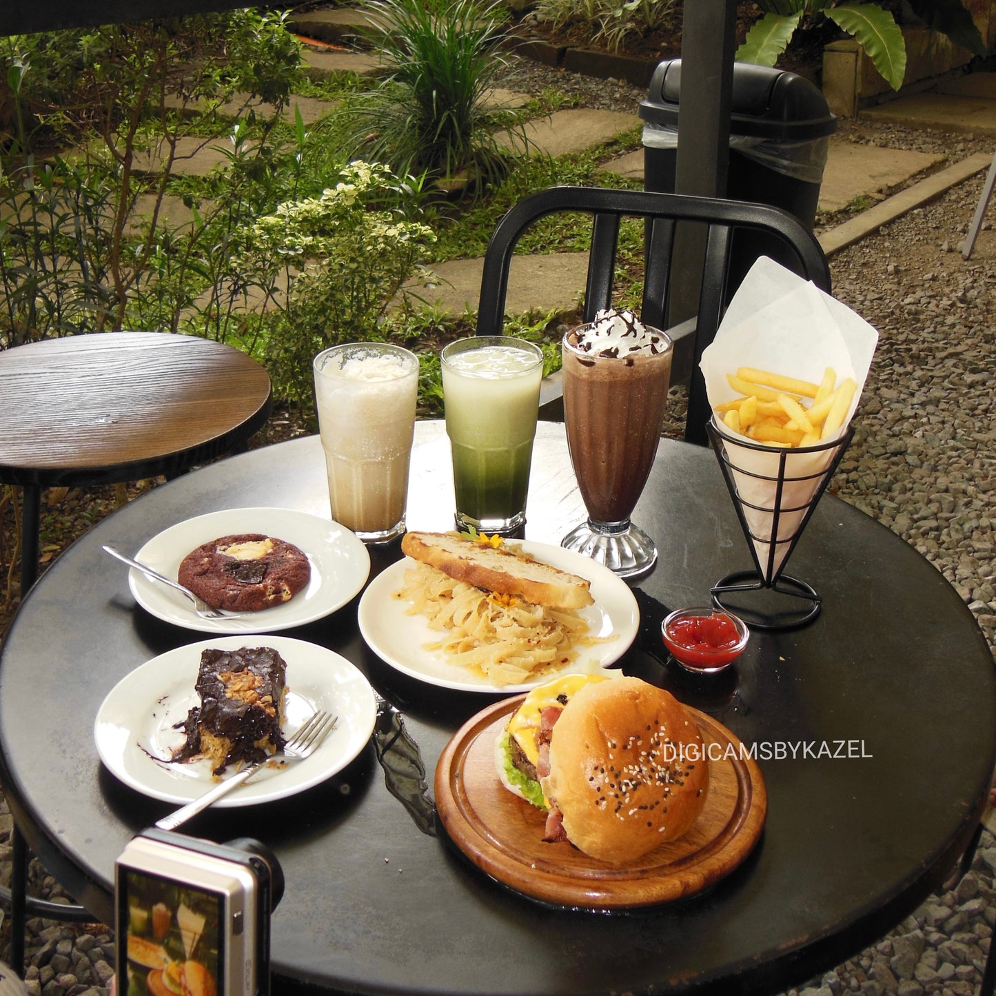 Nikon Coolpix S9300