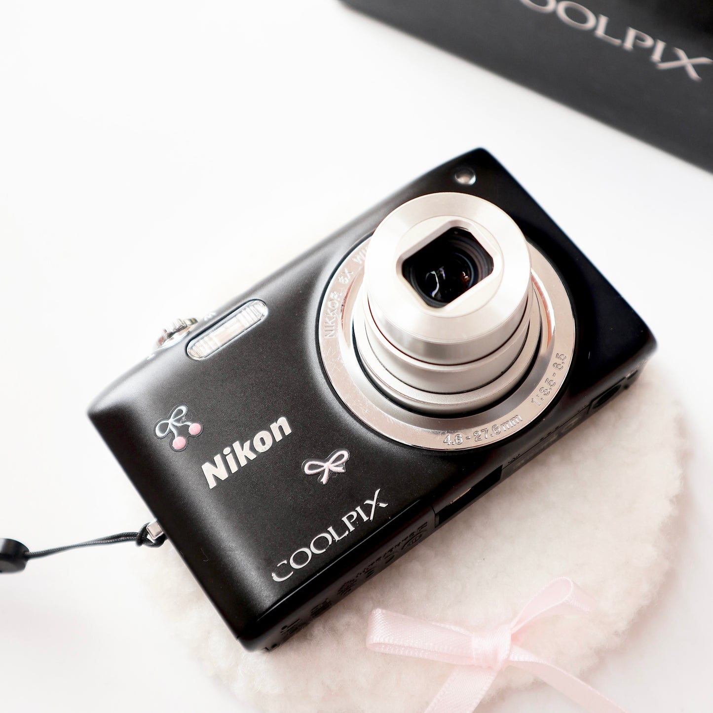 Nikon Coolpix S2700 | boxed