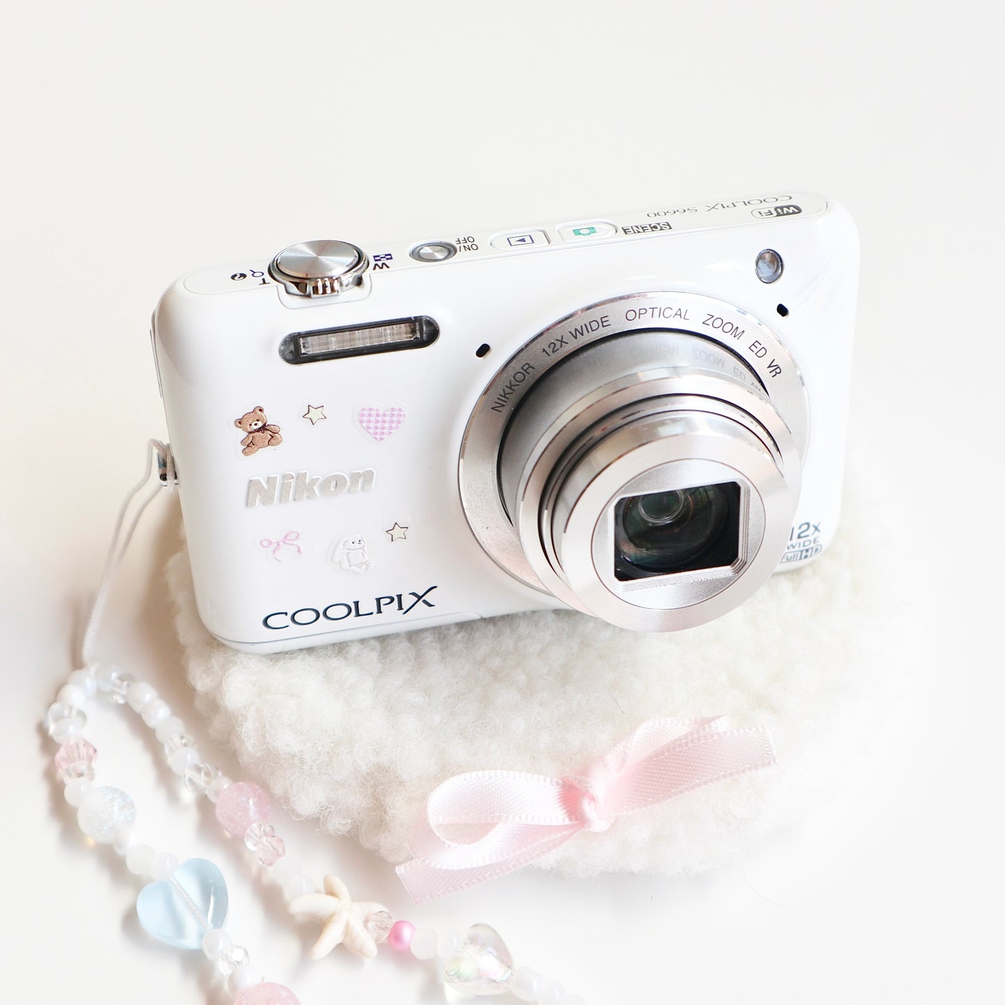 Nikon Coolpix S6600