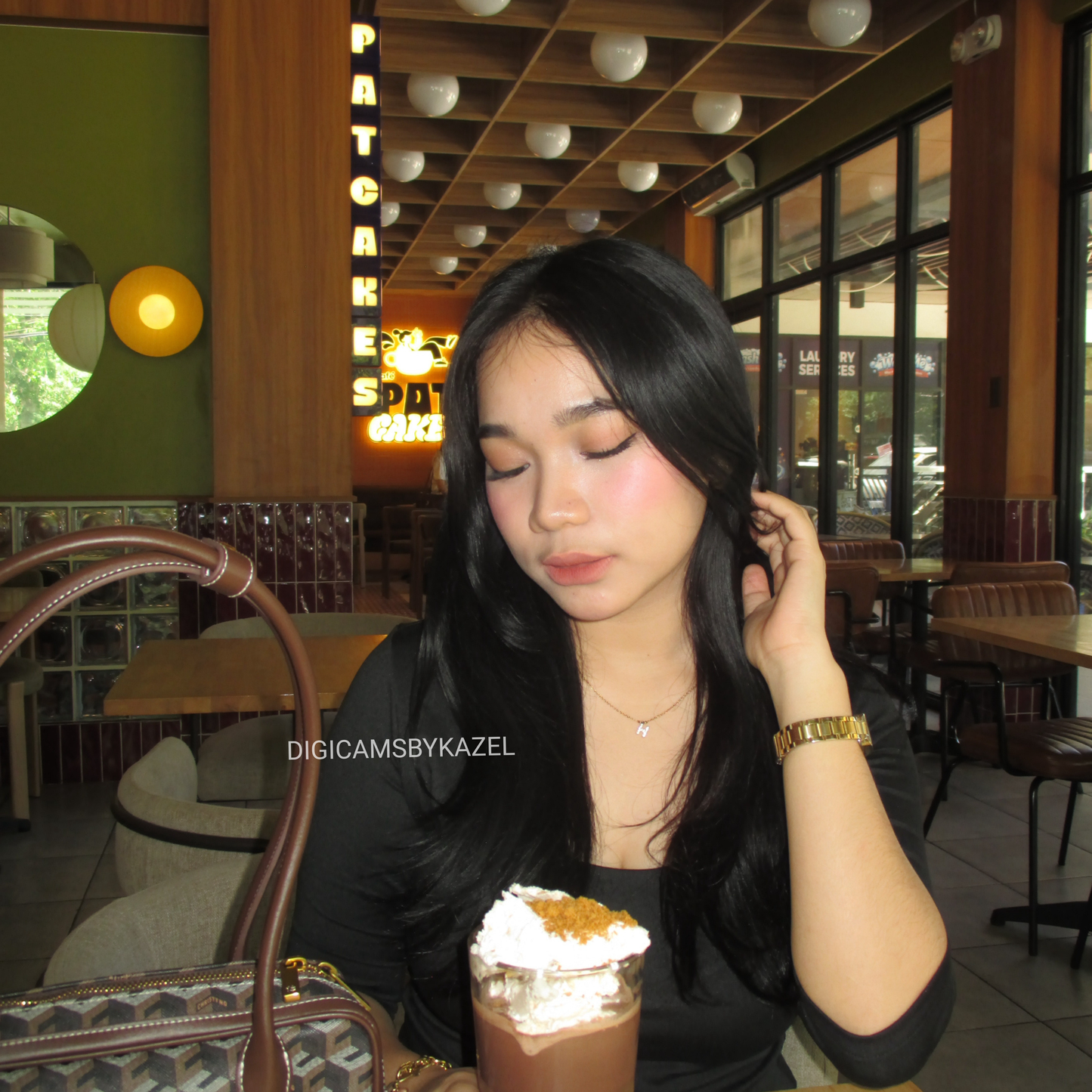 Canon Ixus 132