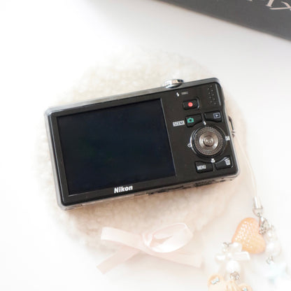 Nikon Coolpix S6000 | boxed