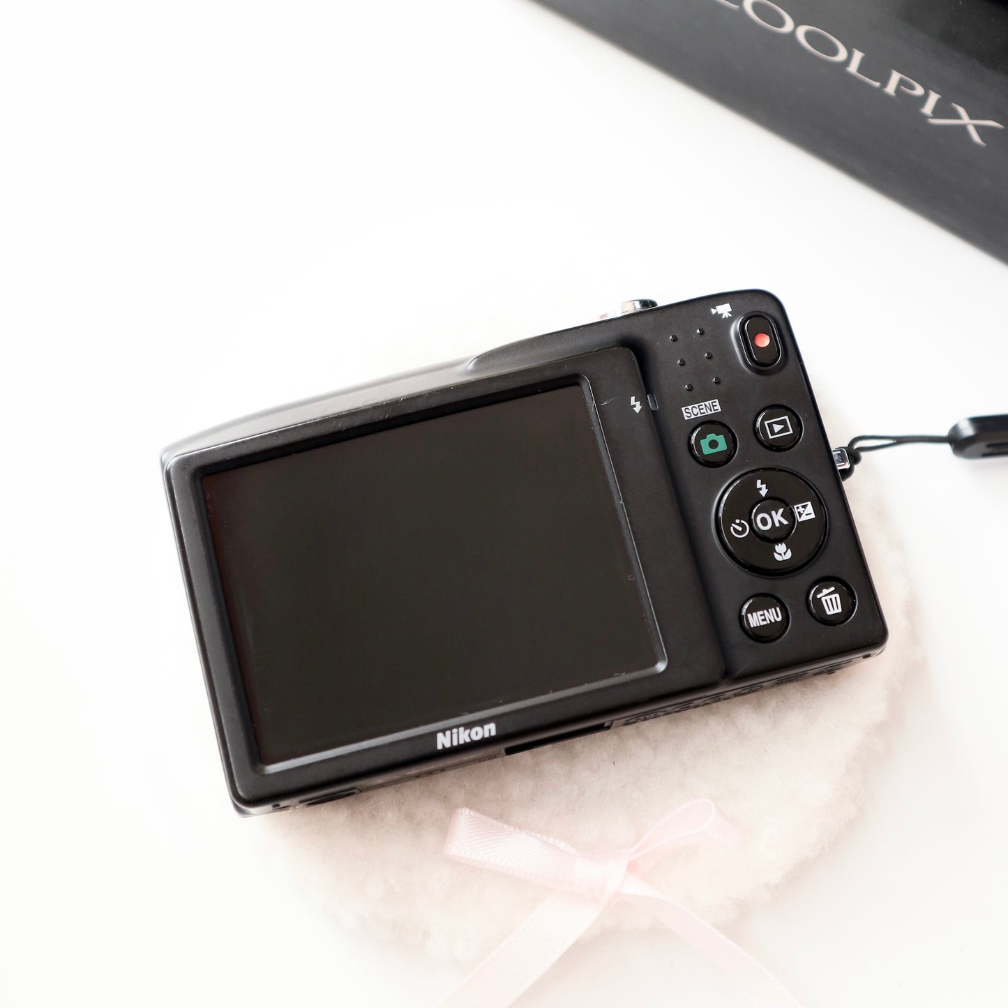 Nikon Coolpix S2700 | boxed