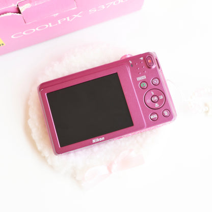 Nikon Coolpix S3700 | boxed