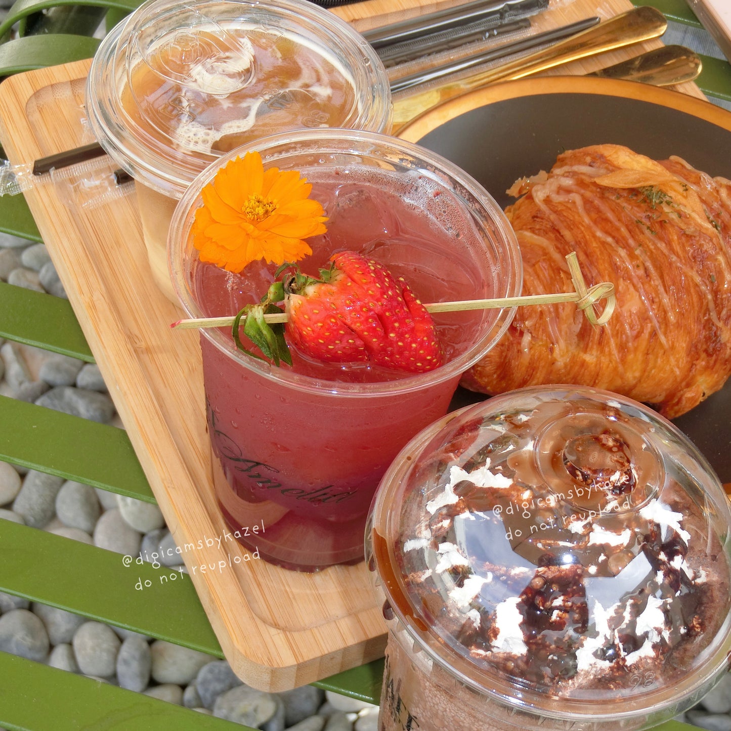 Casio Exilim EX-ZR70