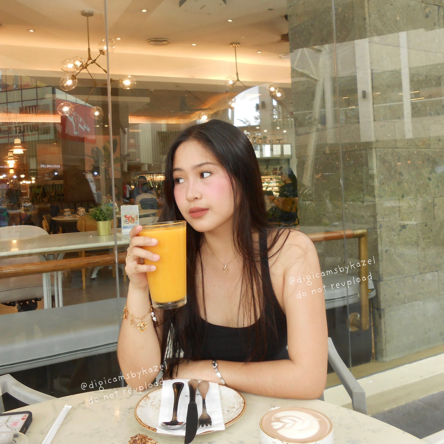 Nikon Coolpix S2700 | boxed